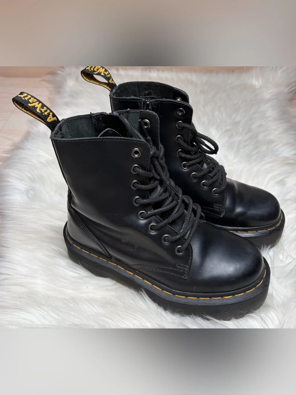 🖤Dr. Marten Jadon black platform combat boots size 6